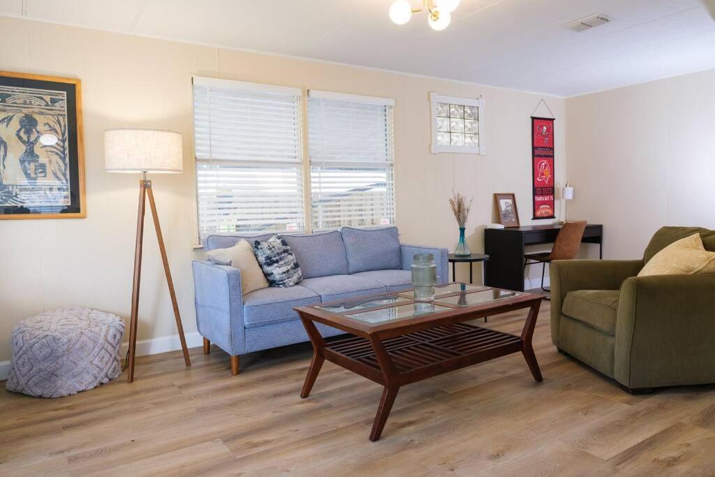 House Near Tampa Zoo And Busch Gardens, Free High Speed Wifi Villa Exteriör bild