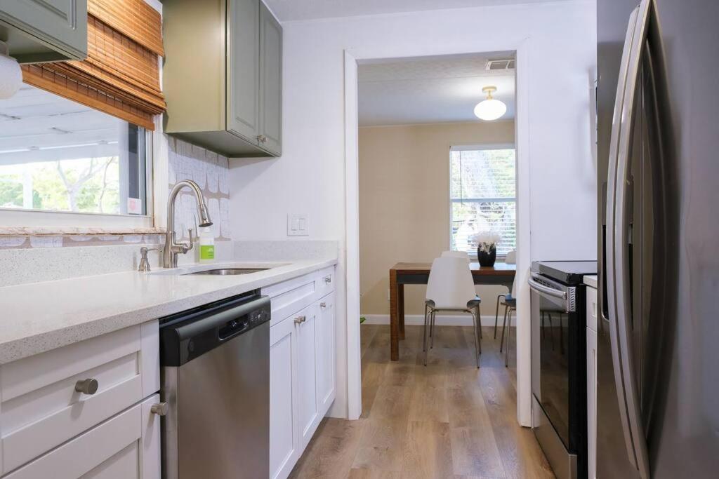 House Near Tampa Zoo And Busch Gardens, Free High Speed Wifi Villa Exteriör bild